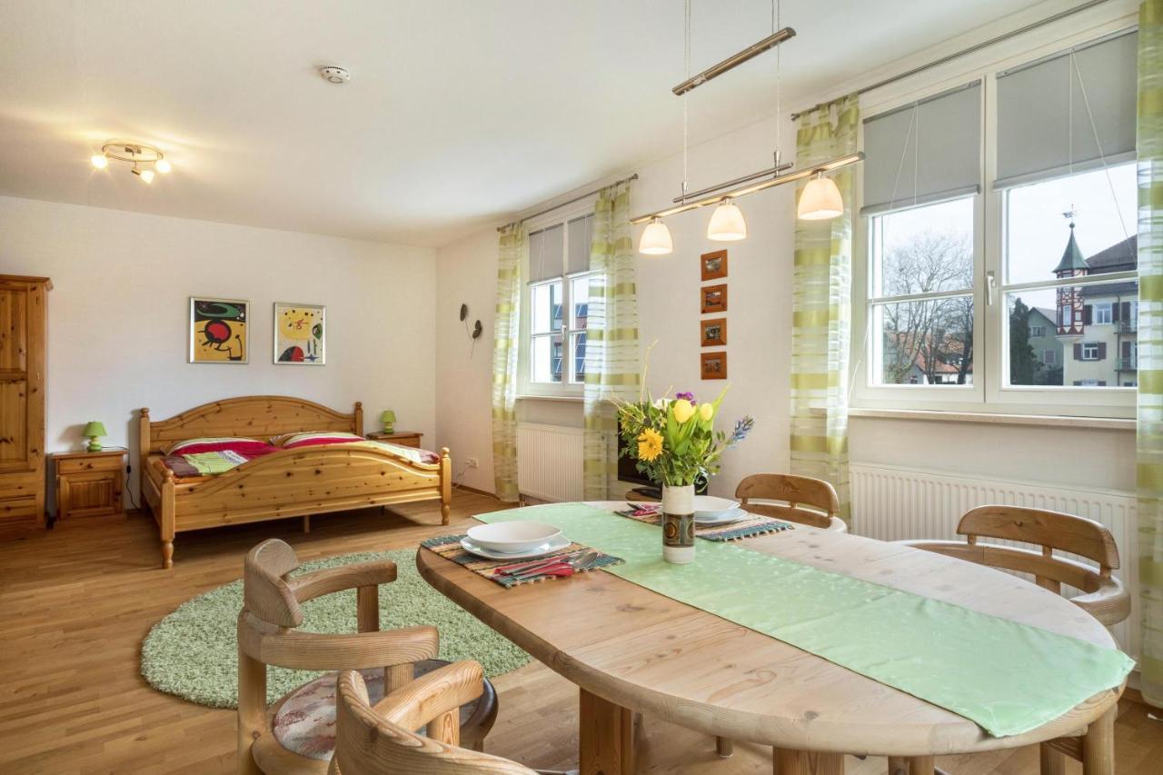 Ferienwohnung Am Schloss Heiligenborn Εξωτερικό φωτογραφία